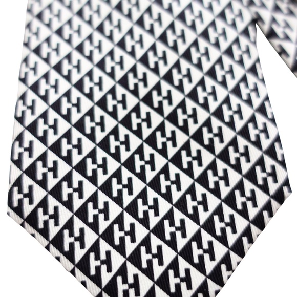 HERMES Necktie Skinny Tie Black & White 100% Silk Geometric France 5446 NWOT - Picture 1 of 6